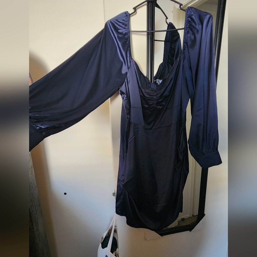 Plus size Long sleeve navy blue mini dress